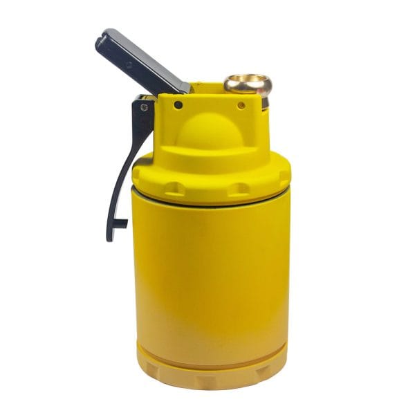 Grinder (2) Grinder (2)